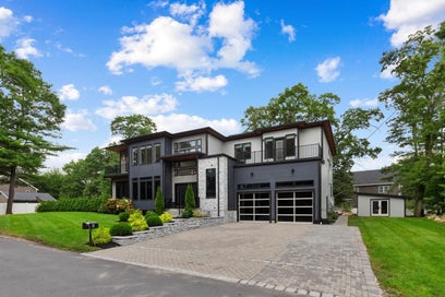 8 Jonathan Road Burlington MA 01803