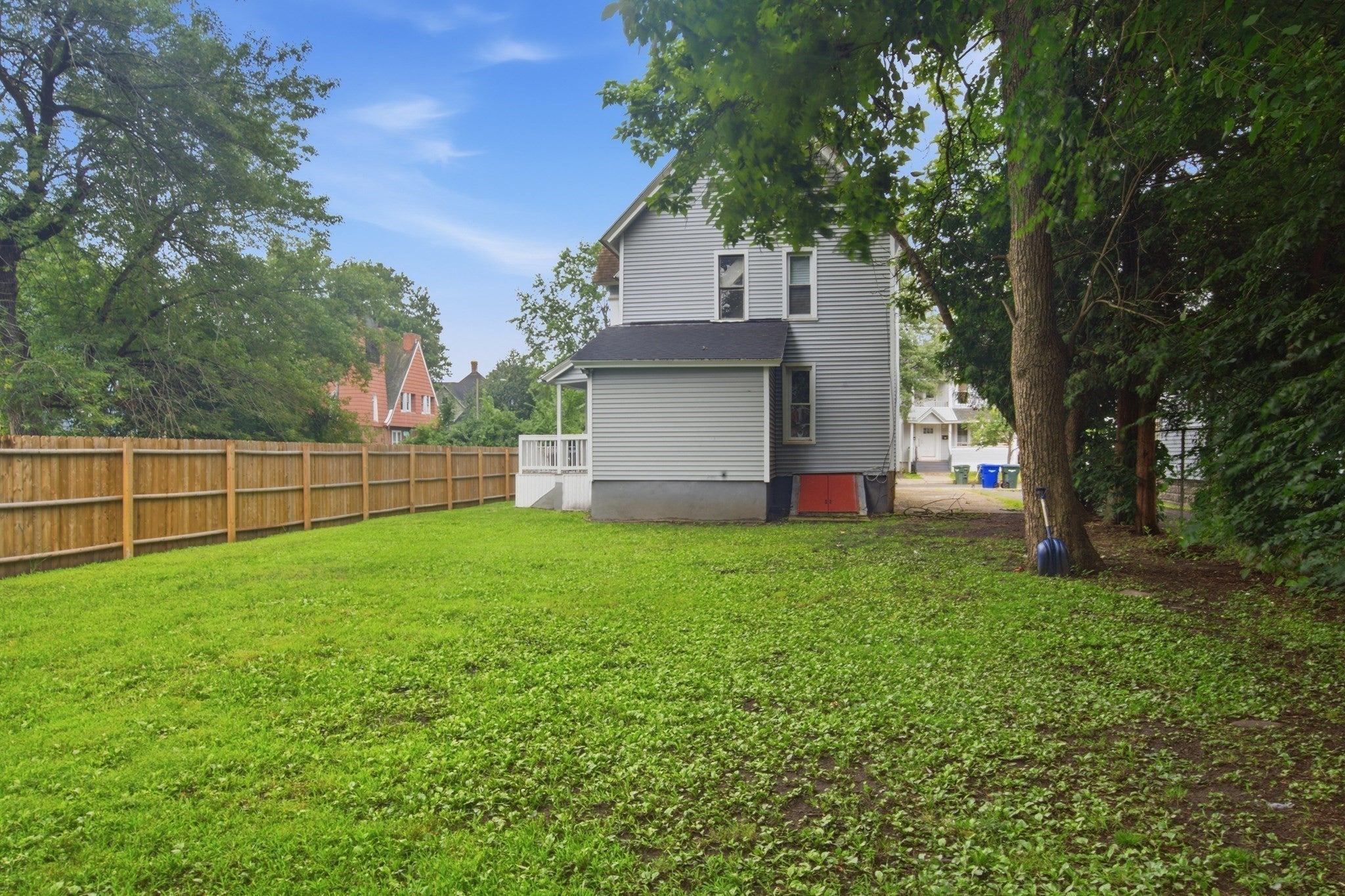 184 King St