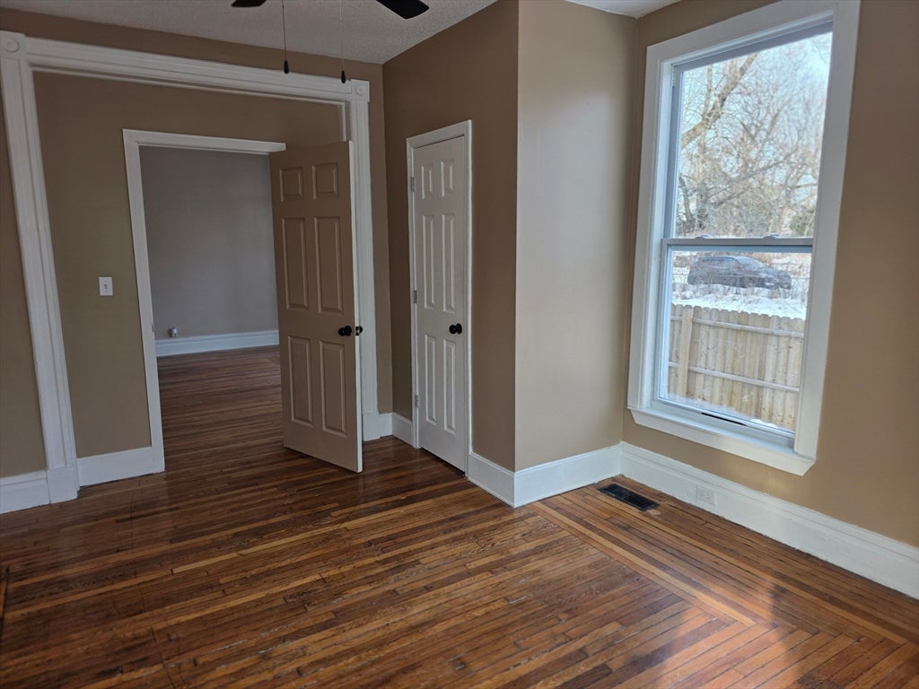 184 King St, Springfield, MA, 184 King St, Springfield, MA Photo #16