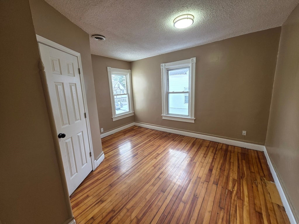 184 King St, Springfield, MA, 184 King St, Springfield, MA Photo #30