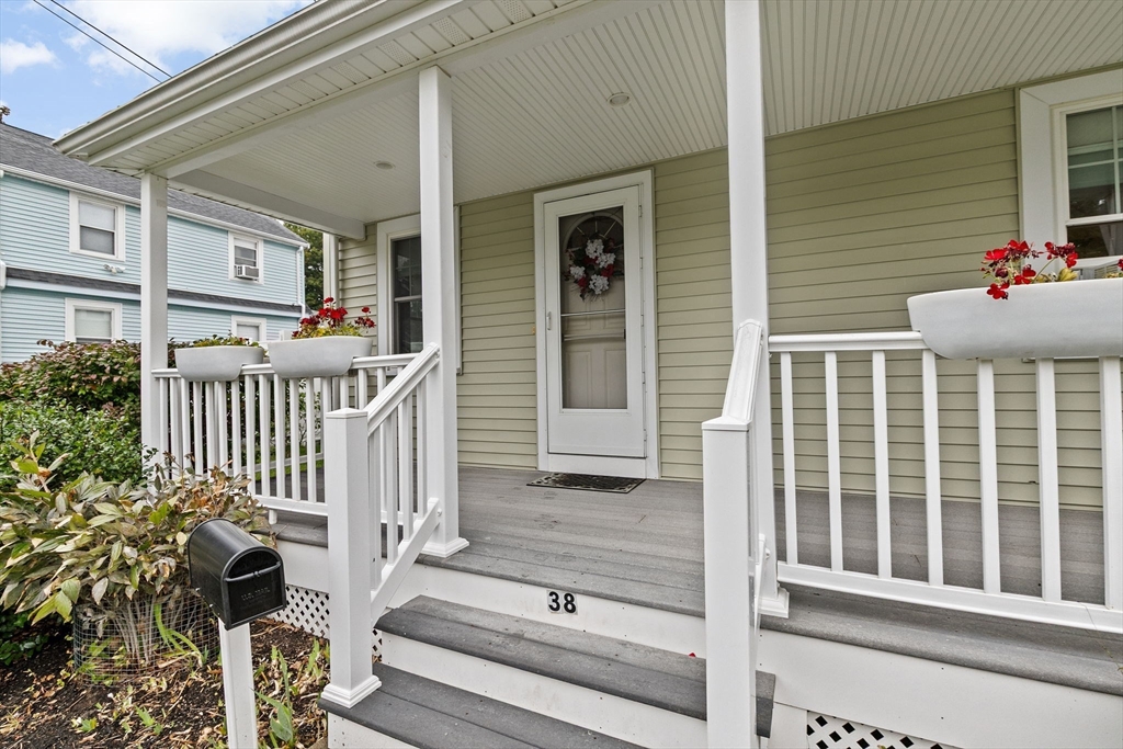 38 Greenvale Ave