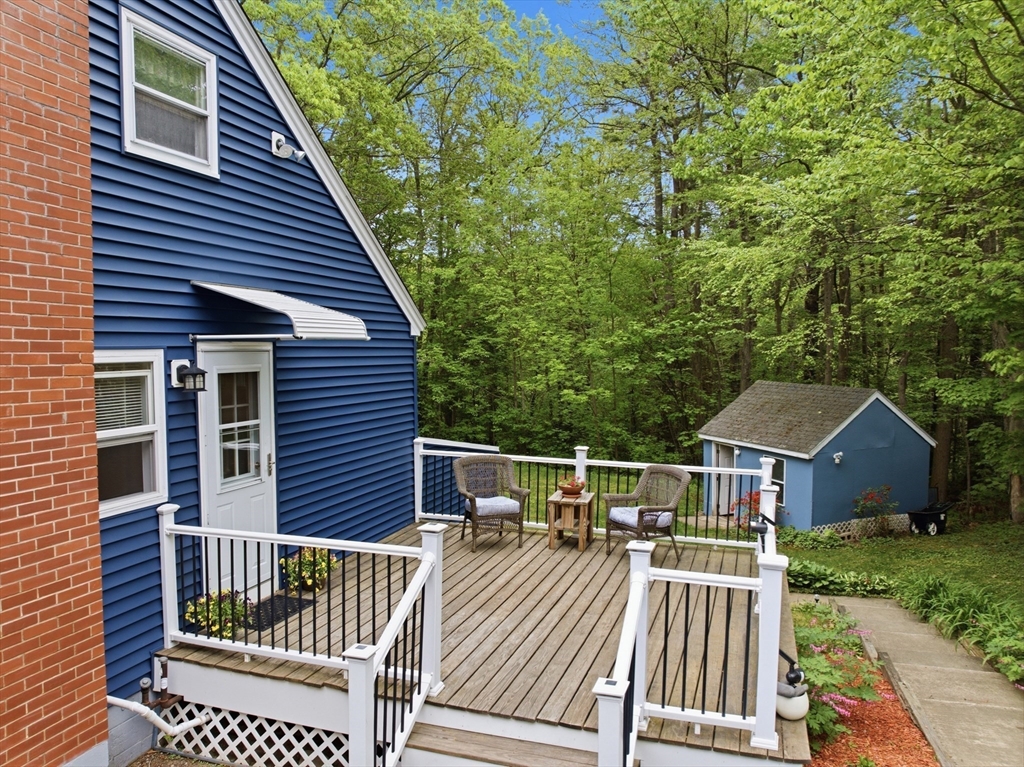 39 N Common Rd