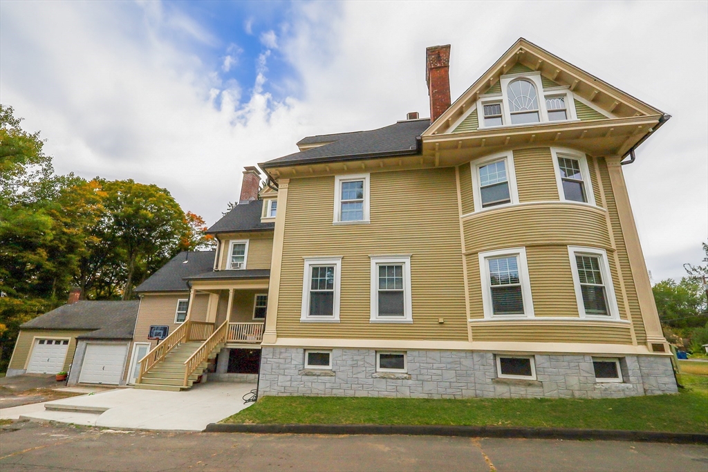 1885 Westfield St