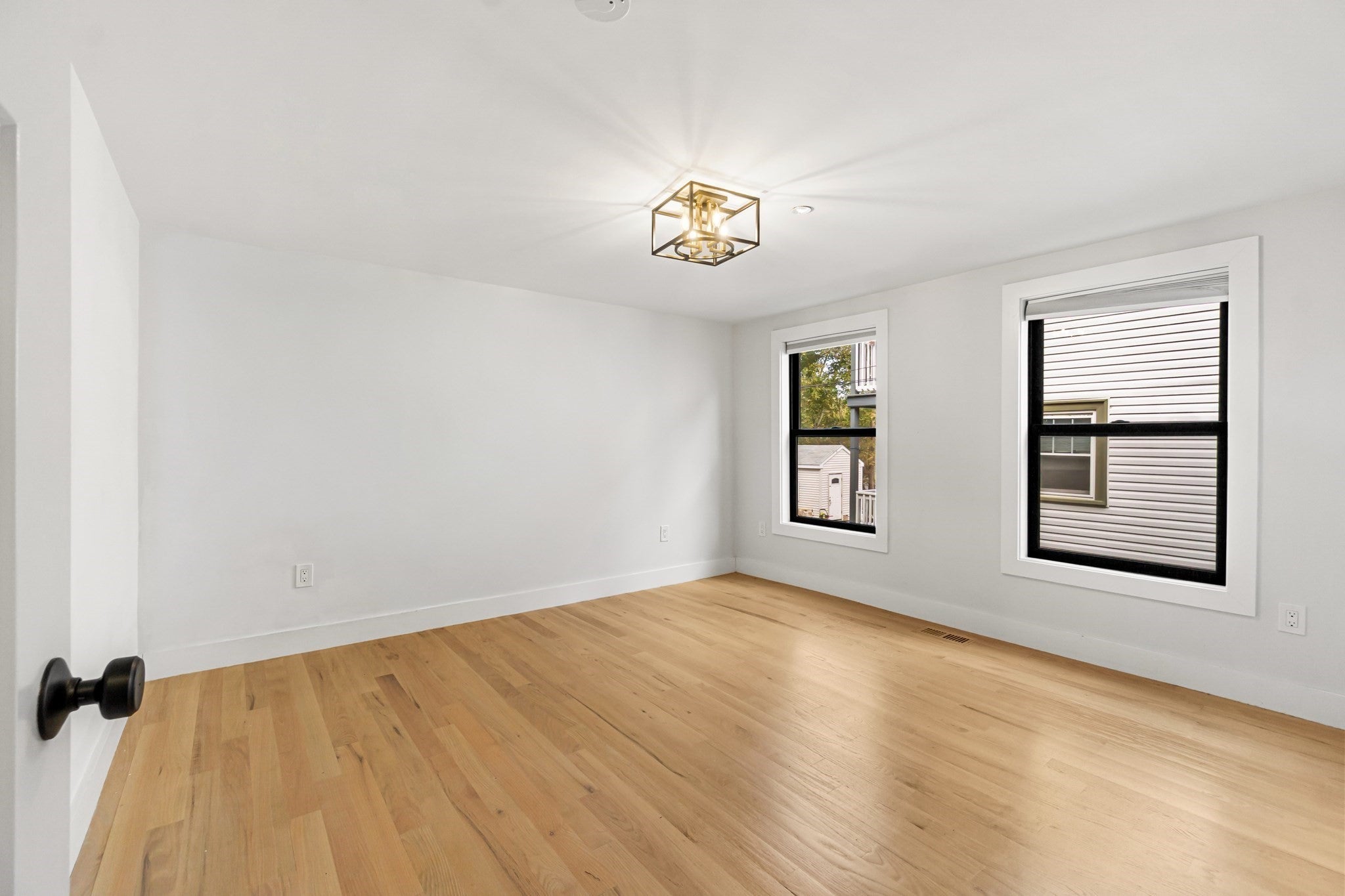 1069 Washington St #1, Boston, MA Photo #12