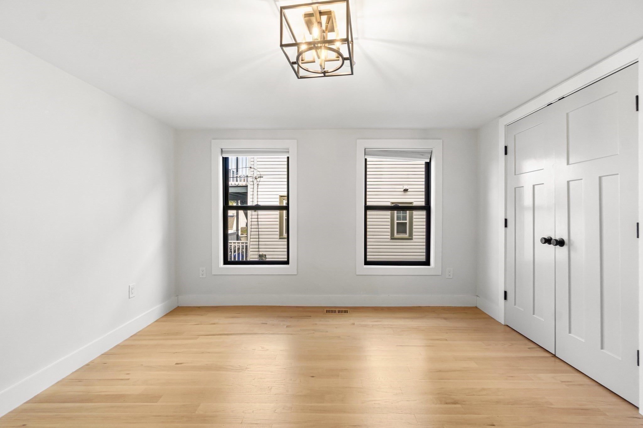 1069 Washington St #1, Boston, MA Photo #13