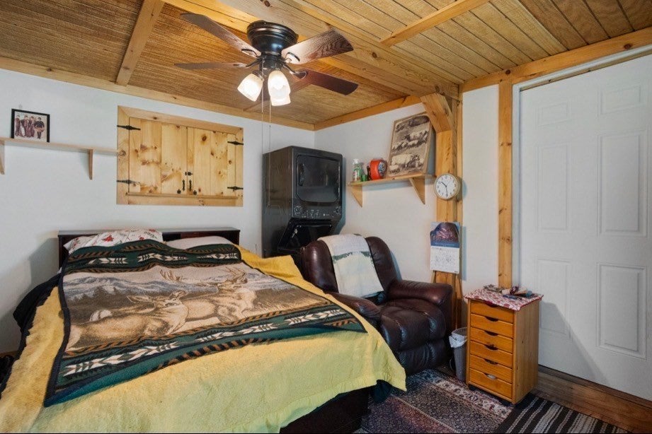 64 Munsell St, Belchertown, MA Photo #14