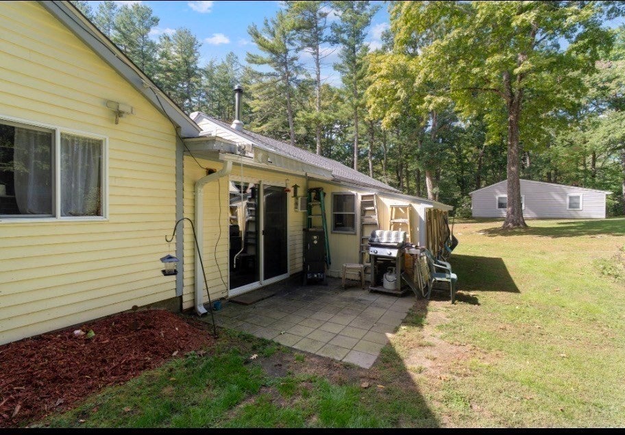 64 Munsell St, Belchertown, MA Photo #20