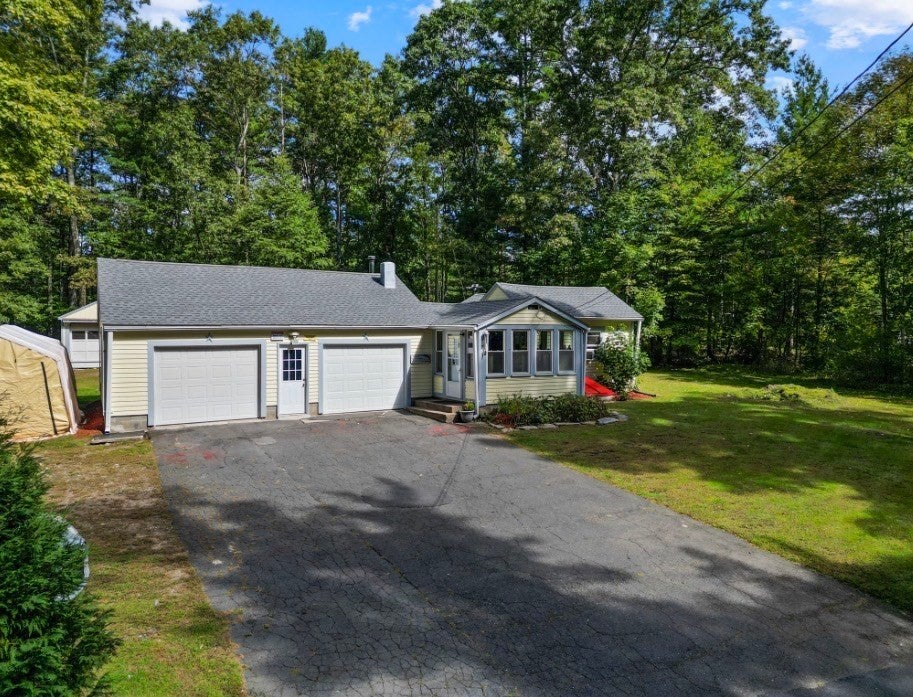 64 Munsell St, Belchertown, MA Photo #25