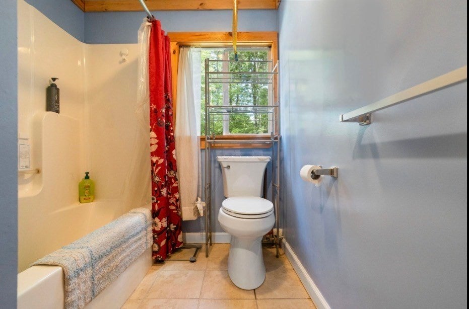 64 Munsell St, Belchertown, MA Photo #11