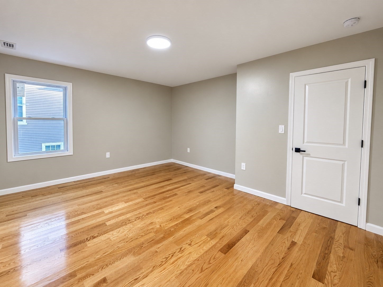 365 Nahatan St, Norwood, MA Photo #18