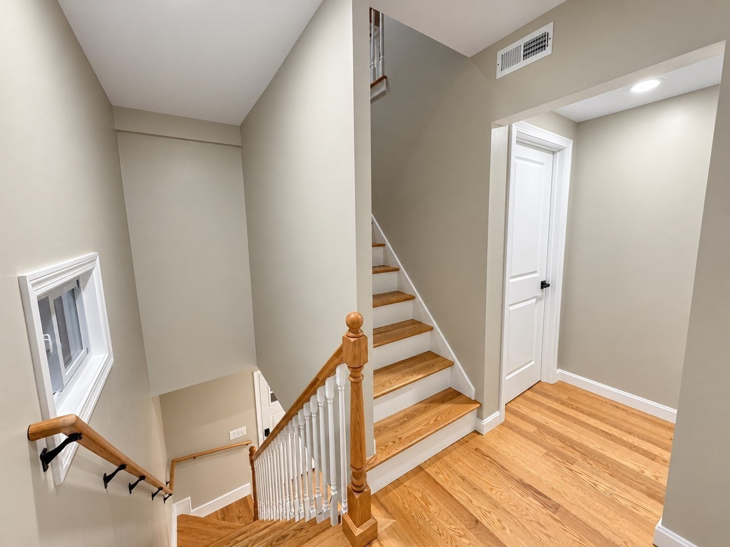 365 Nahatan St, Norwood, MA Photo #16