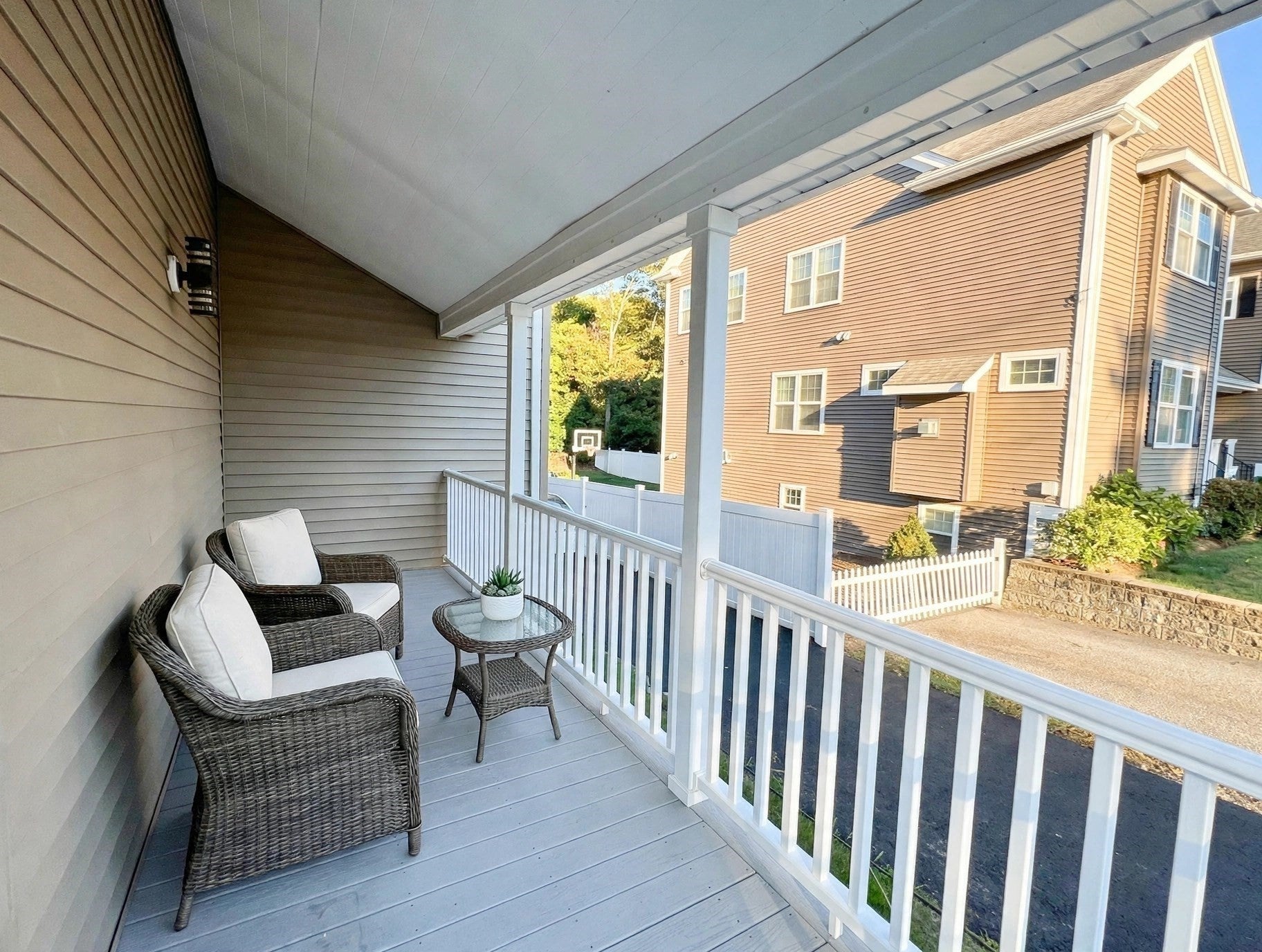 365 Nahatan St