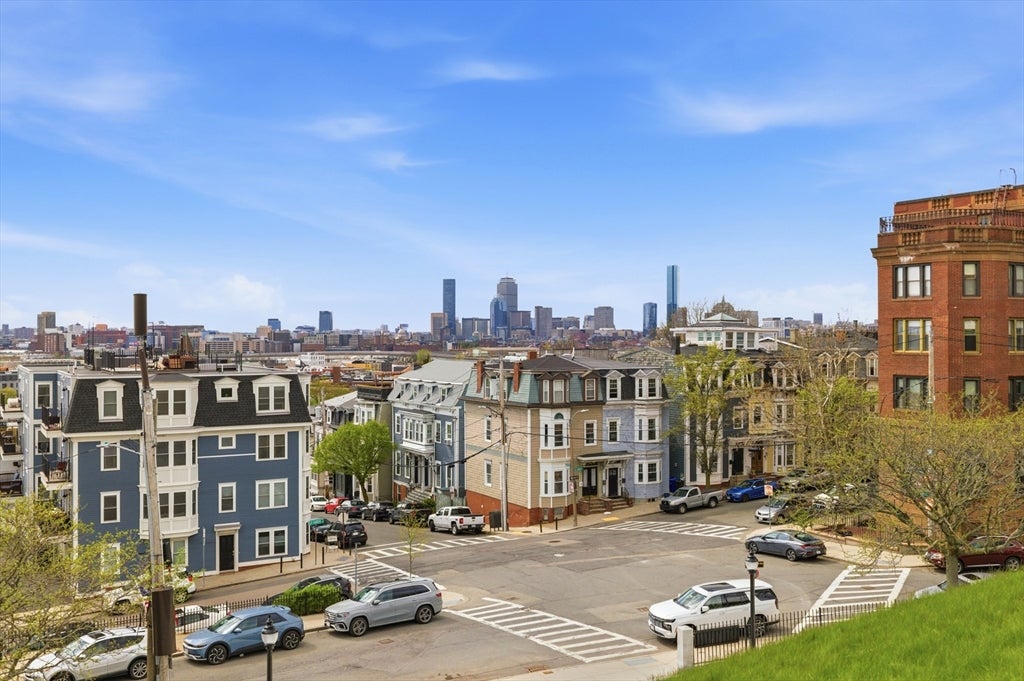 897 East Broadway