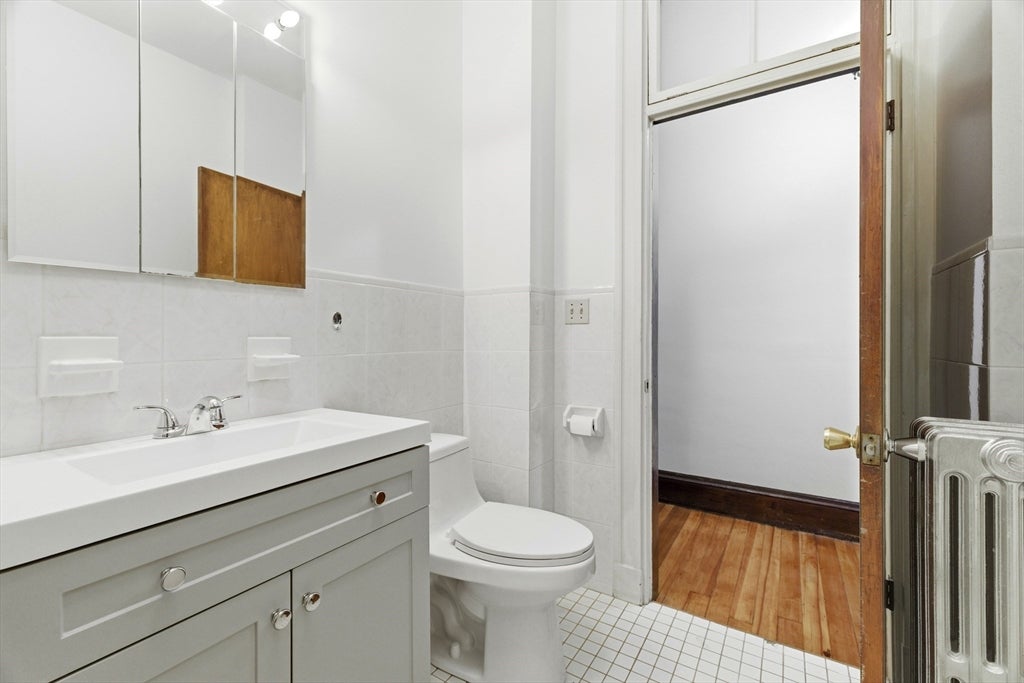 897 East Broadway, Boston, MA, 897 East Broadway, Boston, MA Photo #23