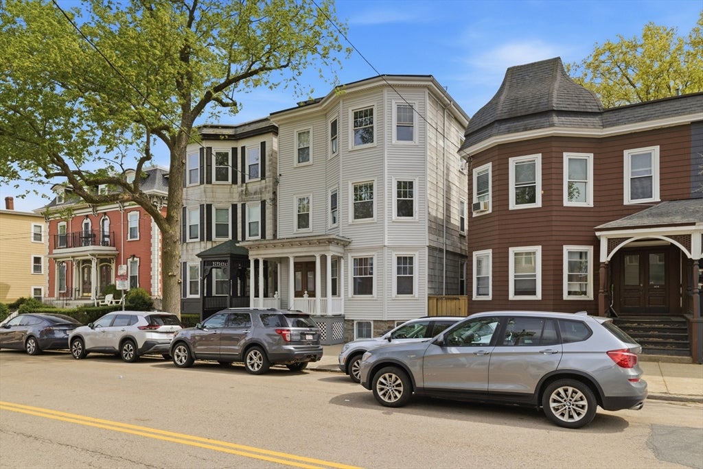 Photo of 897 East Broadway, Boston, MA