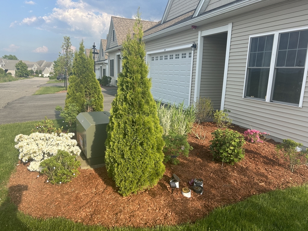 839 Ledgewood Way 839