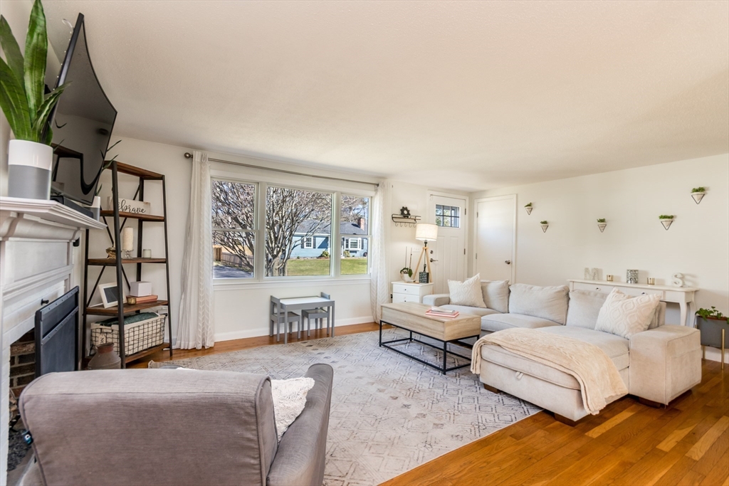 17 Swift Brook Rd