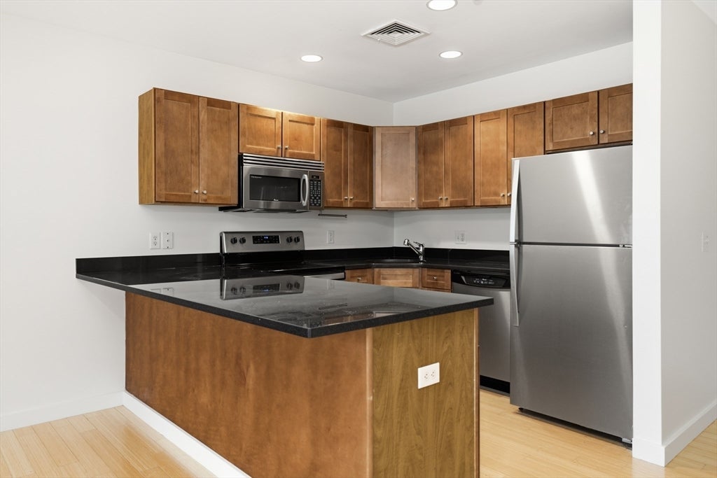 99 Chestnut Hill Ave #307, Boston, MA, 99 Chestnut Hill Ave #307, Boston, MA Photo #6