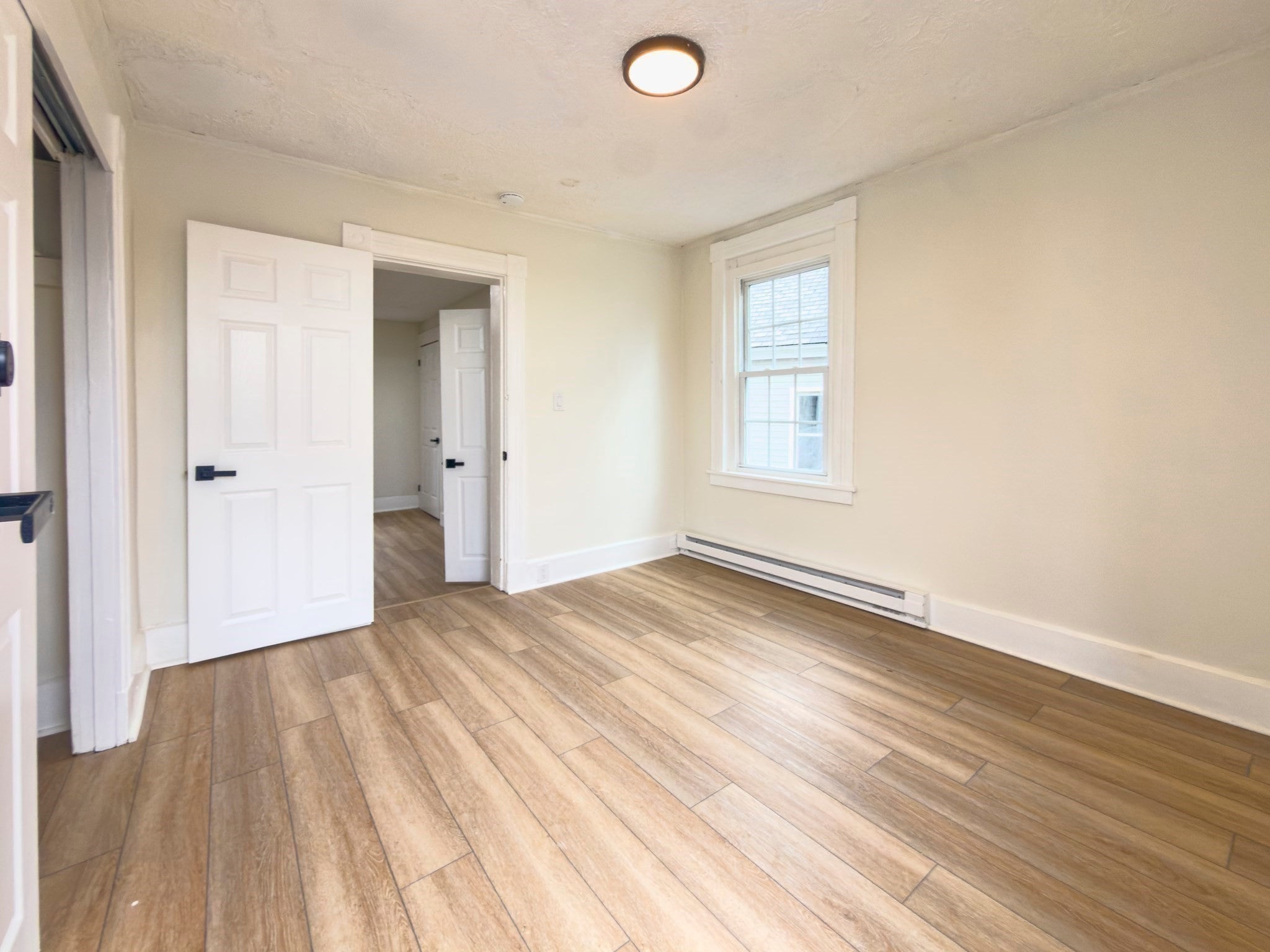 105 Chestnut St, Lowell, MA, 105 Chestnut St, Lowell, MA Photo #12
