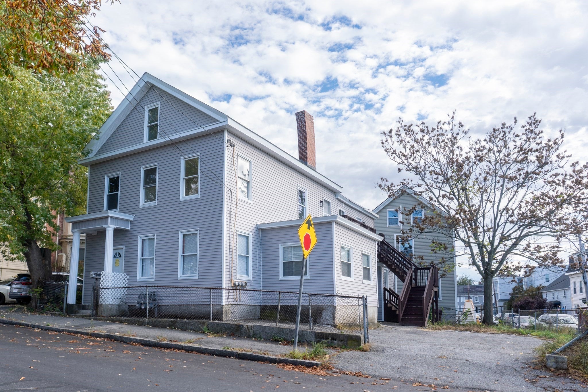 105 Chestnut St, Lowell, MA, 105 Chestnut St, Lowell, MA Photo #2