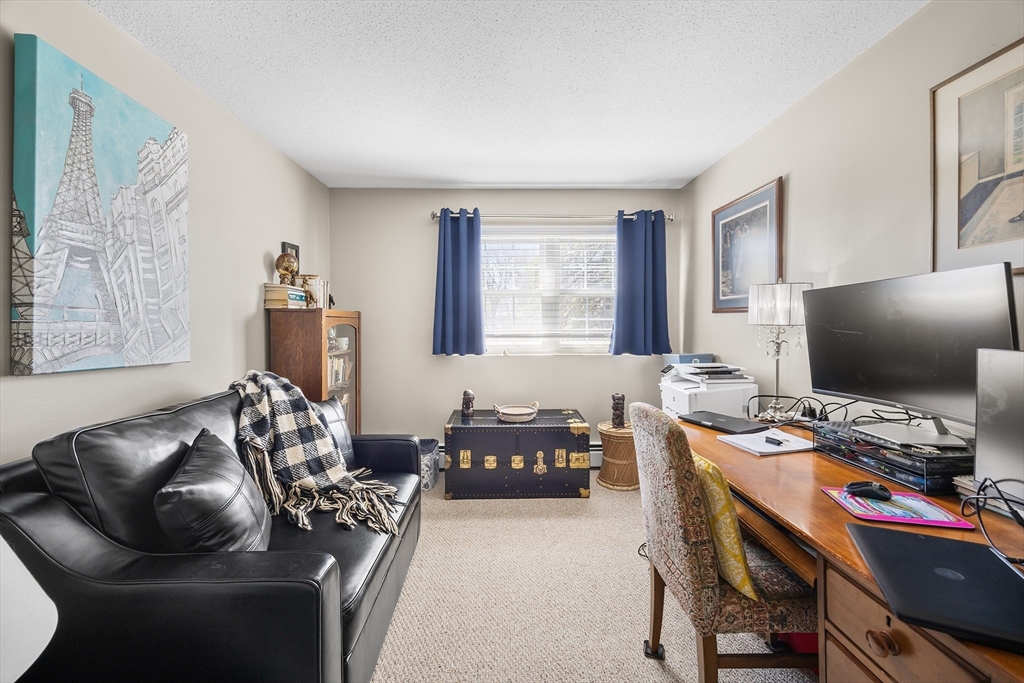 68 Edgelawn Ave #9, North Andover, MA Photo #18