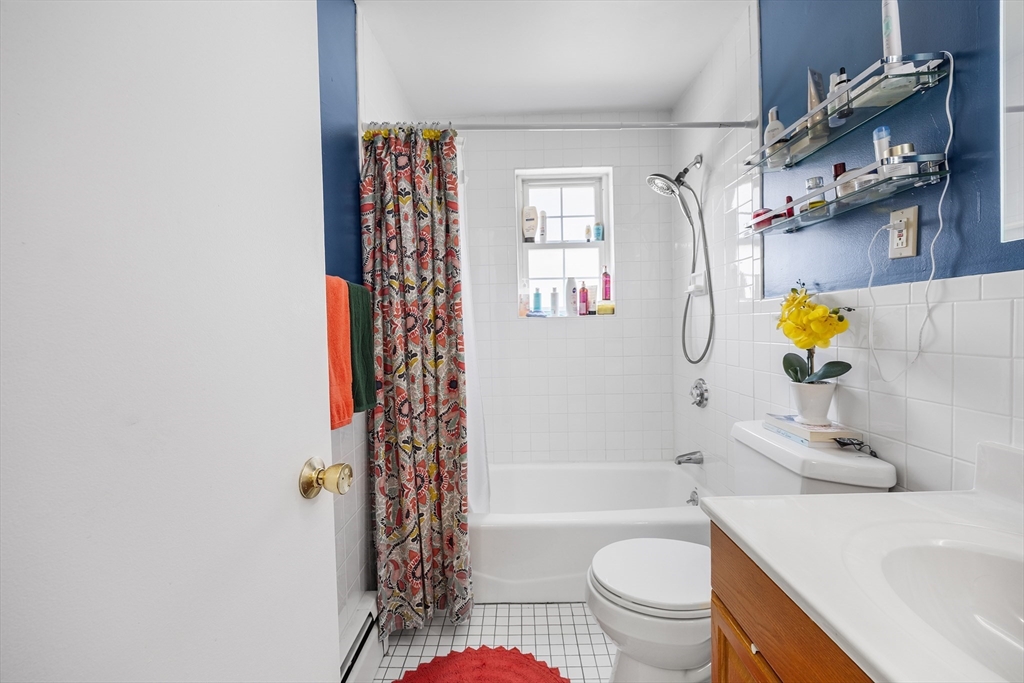 68 Edgelawn Ave #9, North Andover, MA Photo #19