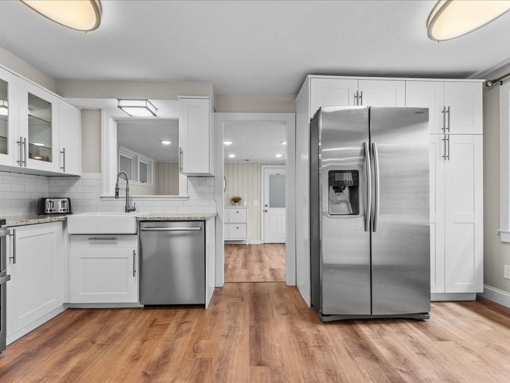 11 Hartford Avenue West