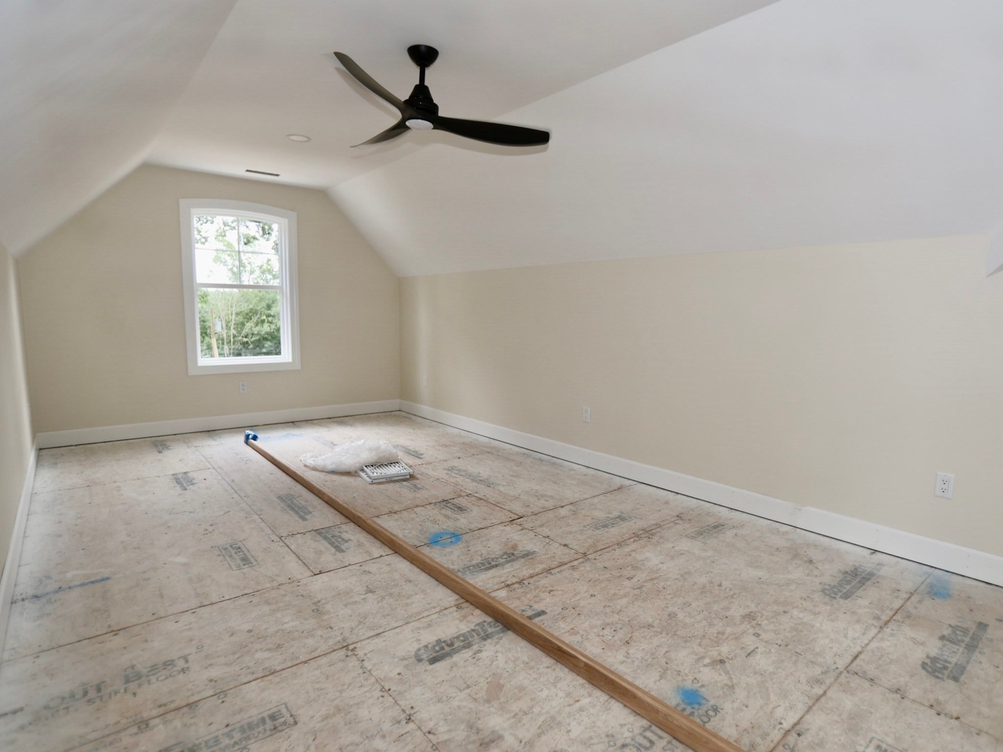 558 Haynes St, Sturbridge, MA Photo #17