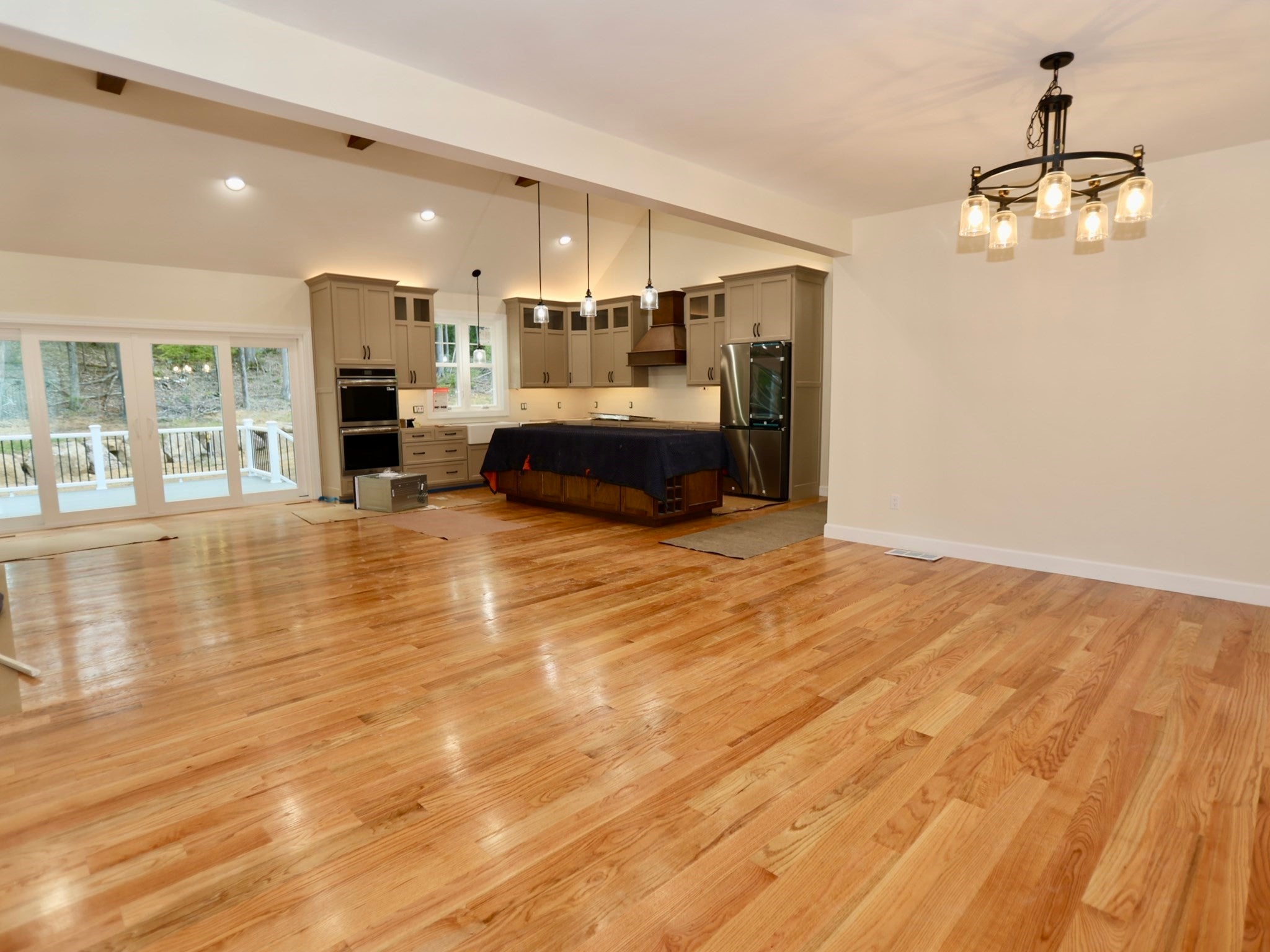558 Haynes St, Sturbridge, MA Photo #6
