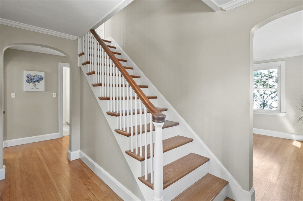 4 Richard Avenue