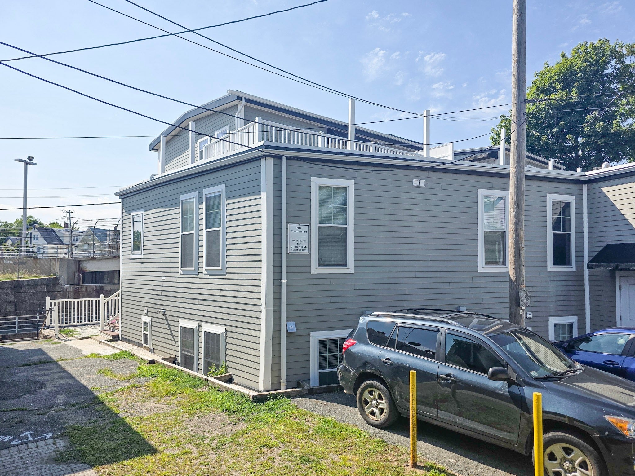 213-215 Burrill St