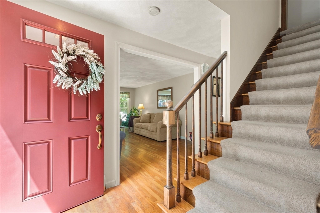 4 Quail Run Rd