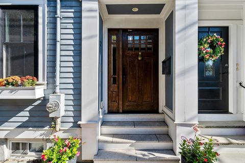 Photo of 2 Crystal Pl, Boston, MA 02129 (MLS # 73492421)