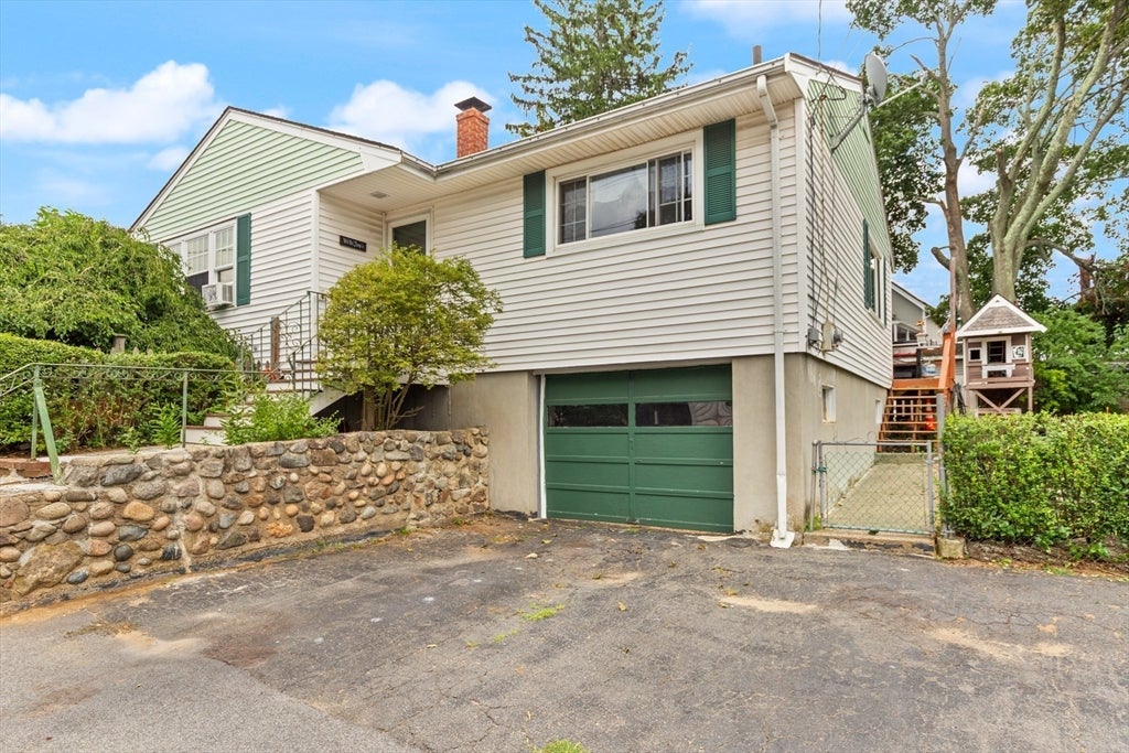 35 Northend Avenue