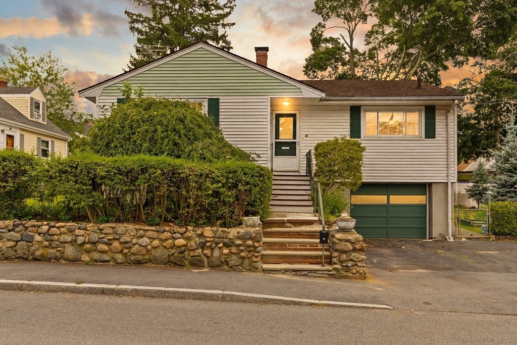 35 Northend Avenue