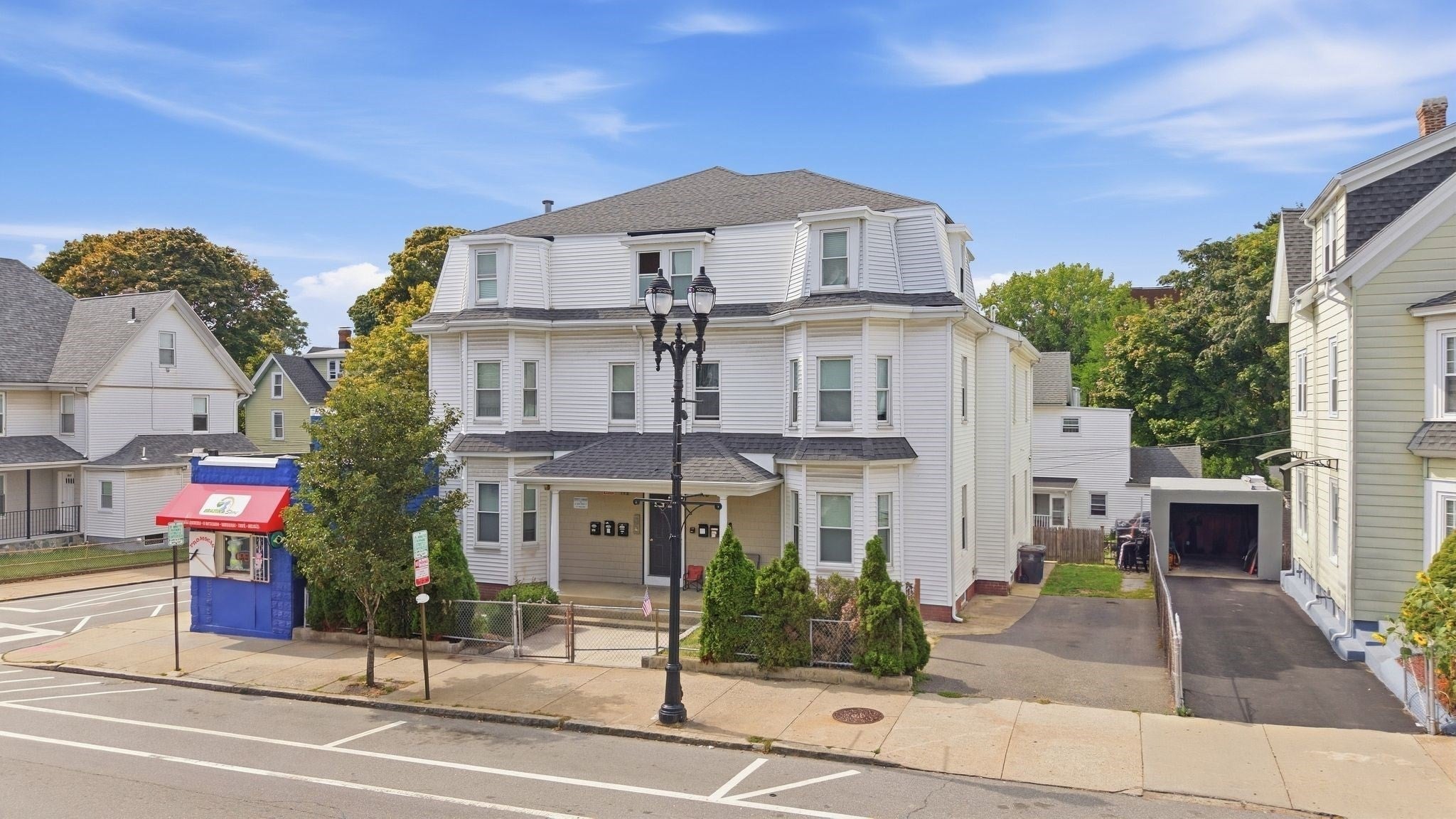 170 Main St