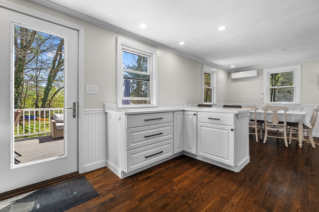 18 Crosstown Ave, Boston, MA Photo #6