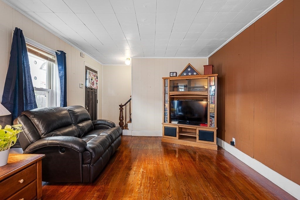 25 Greenwood St, Worcester, MA Photo #7