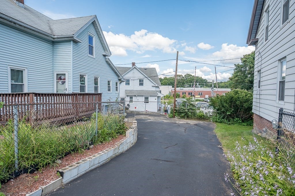 25 Greenwood St, Worcester, MA Photo #3