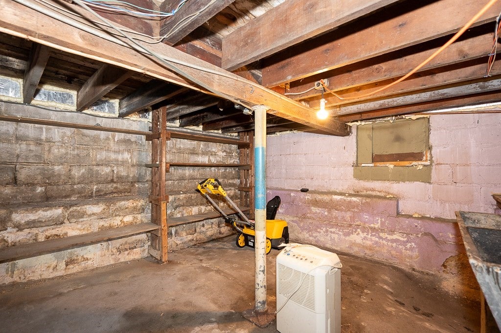 25 Greenwood St, Worcester, MA Photo #29