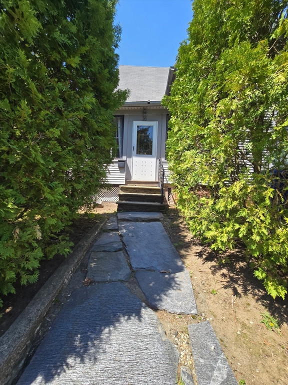 20 Spring St