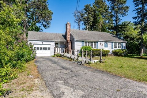 75 Capt York Rd Yarmouth MA 02664