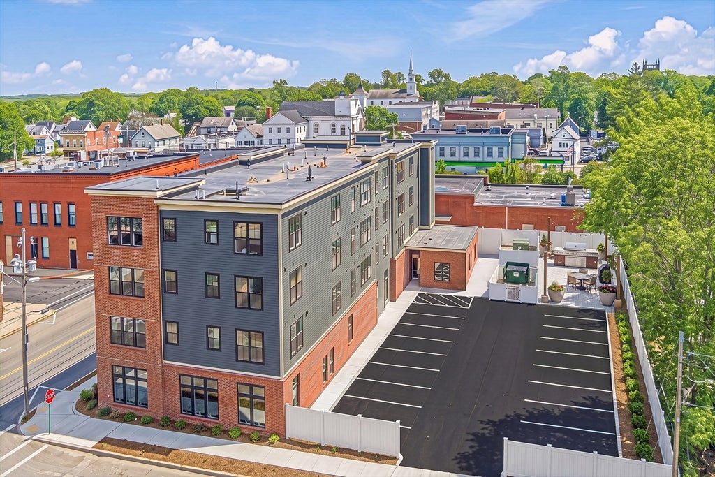 596 Washington St #302, Whitman, MA Photo #24