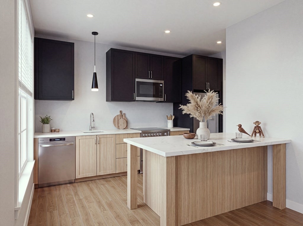 596 Washington St #302, Whitman, MA Photo #4