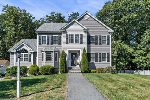 104 Clement Rd Dracut MA 01826