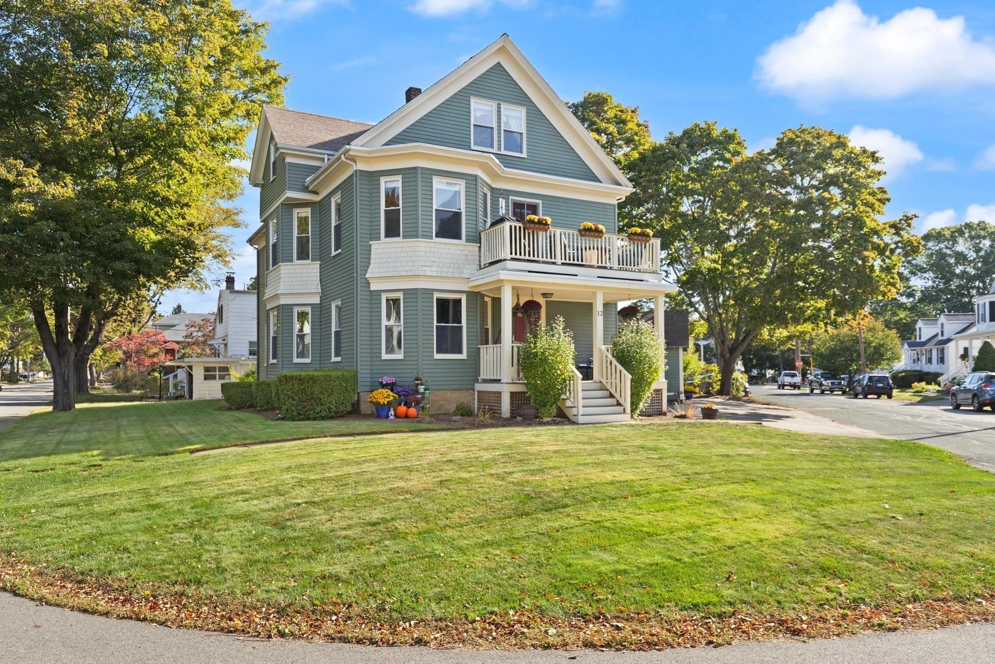 Photo of 12 Newbury St, Beverly, MA