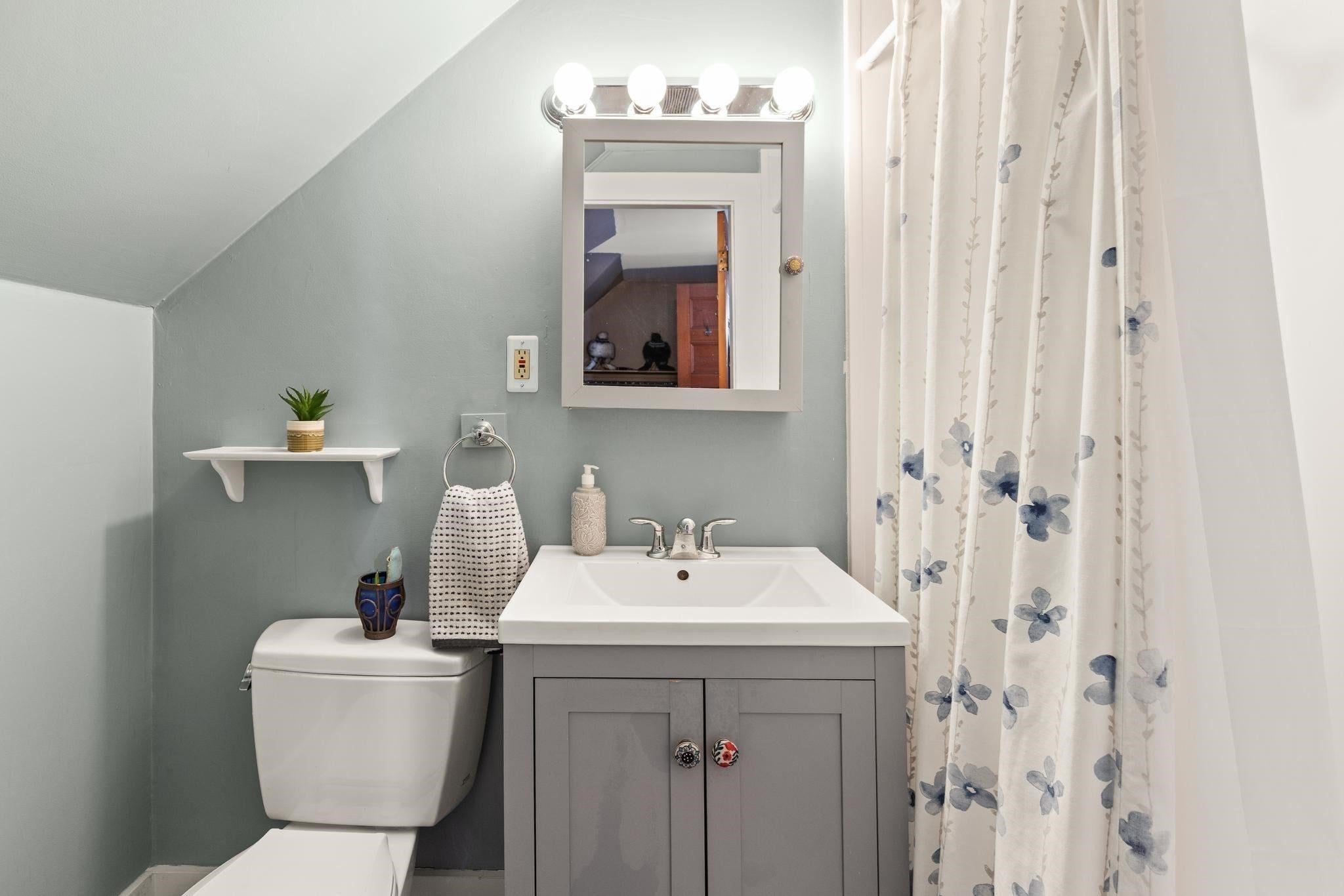 12 Newbury St, Beverly, MA, 12 Newbury St, Beverly, MA Photo #36