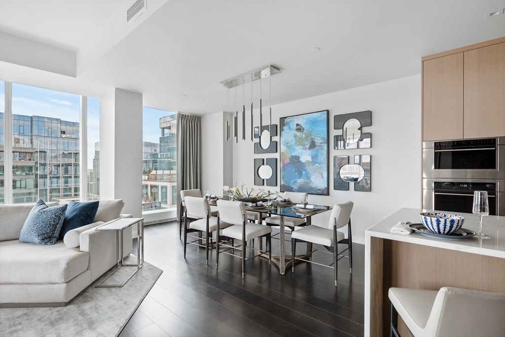 150 Seaport Blvd PH2F
