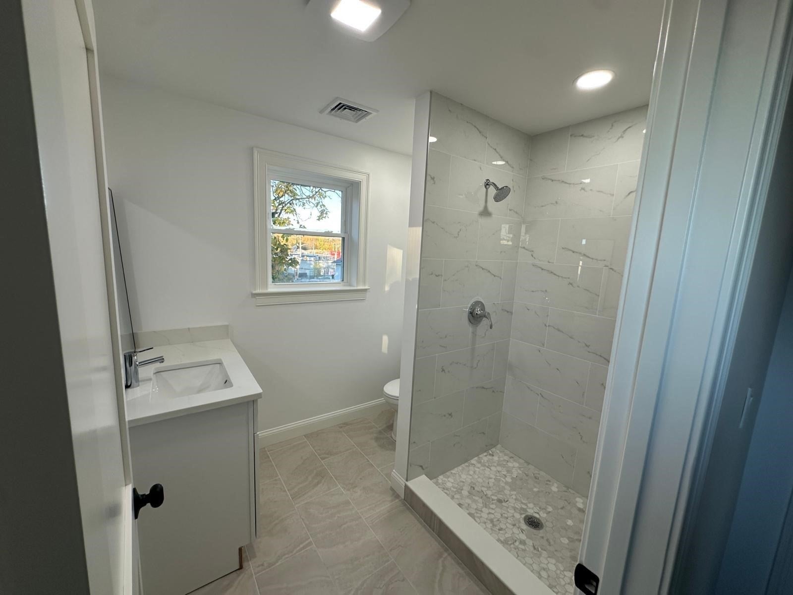 8 Thompson Rd, Webster, MA, 8 Thompson Rd, Webster, MA Photo #22