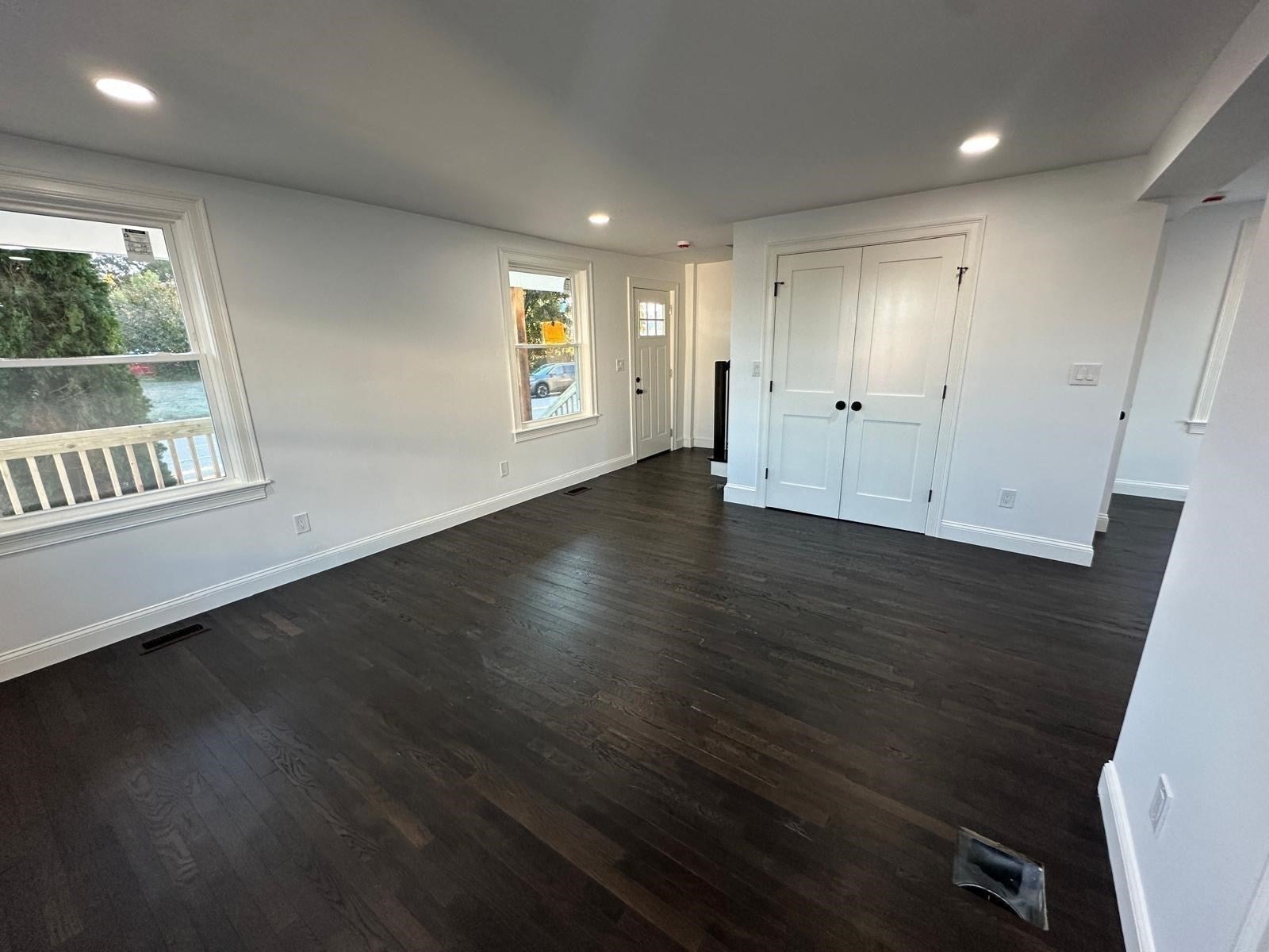 8 Thompson Rd, Webster, MA, 8 Thompson Rd, Webster, MA Photo #10